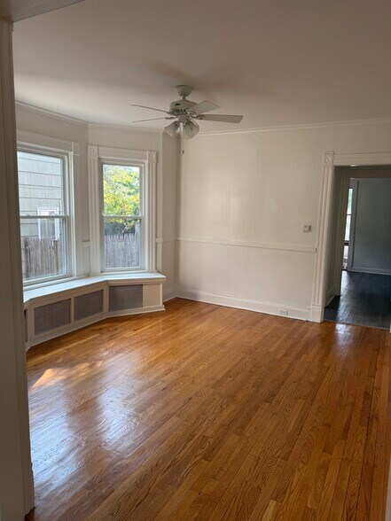 Building Photo - 647 Dewitt St