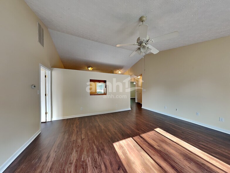Building Photo - 13227 Summerwood Ln
