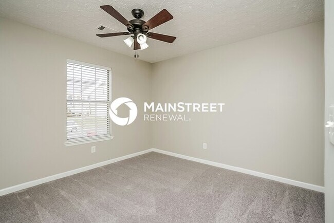 Building Photo - 3 Bedroom Pet-Friendly Home in Nashville, TN with Main Street Renewal