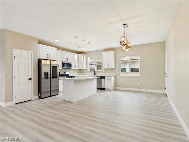 Building Photo - 1740 Jerome Ln