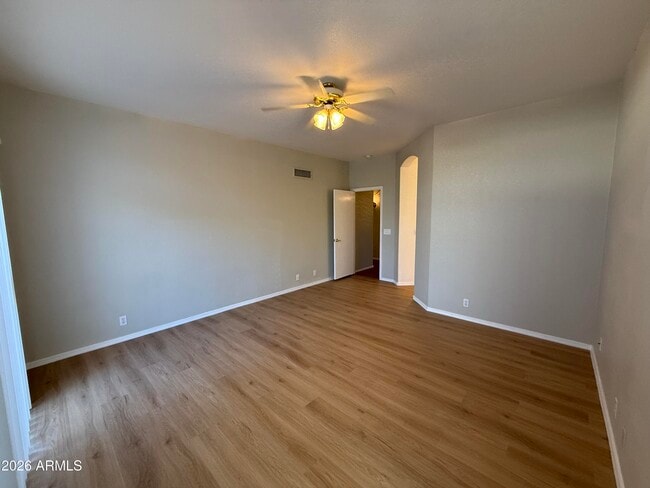 Building Photo - 1253 N Spire Ct