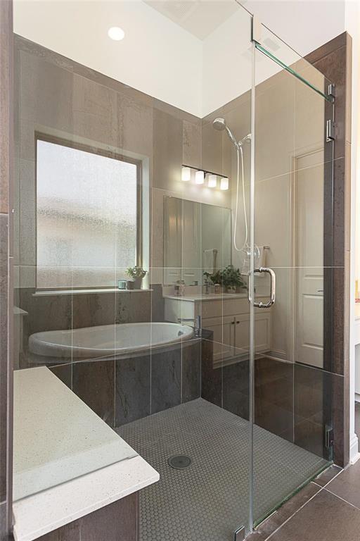 Building Photo - 5013 Globe Mallow Dr