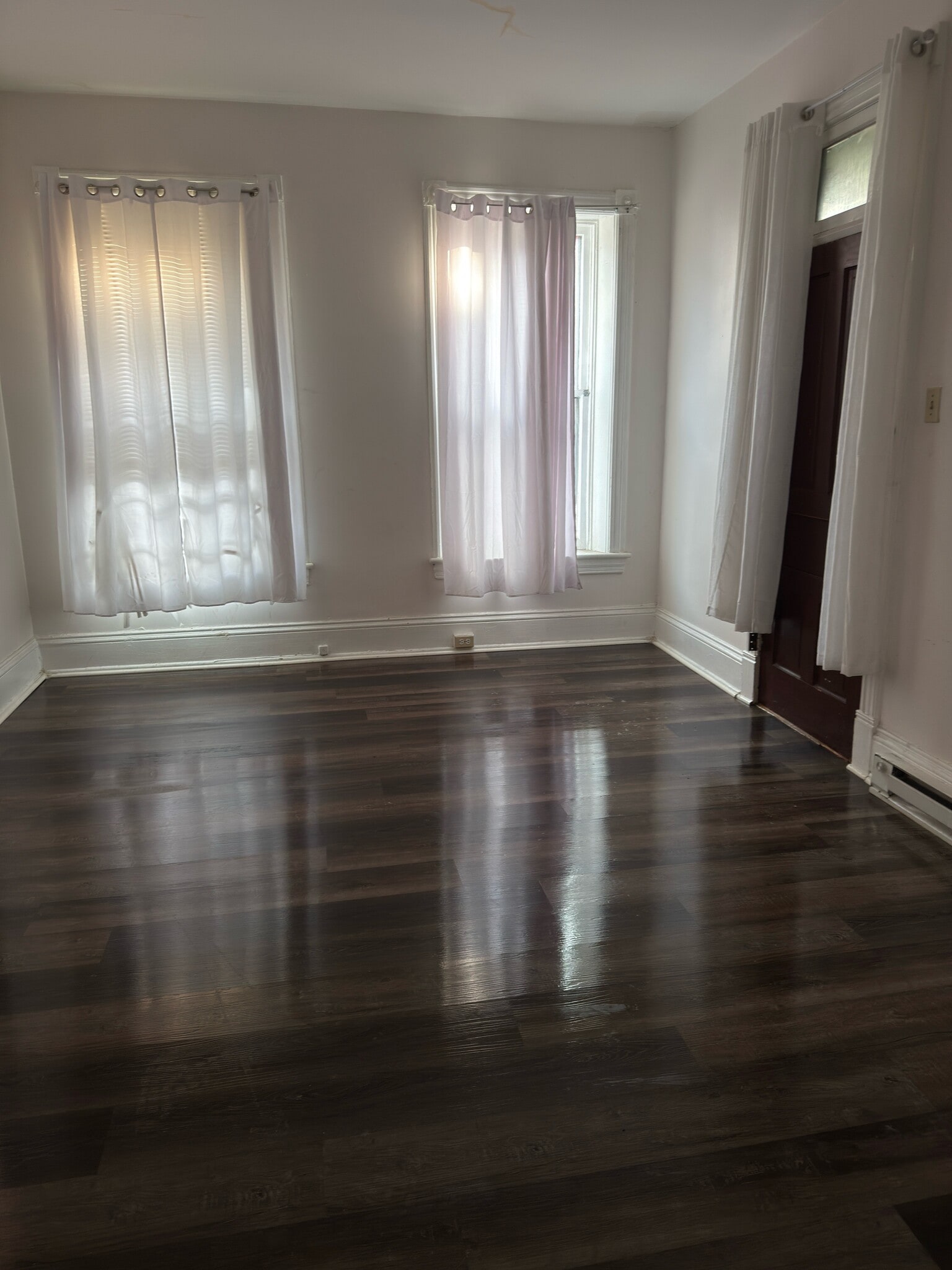 Building Photo - 25 S Locust St