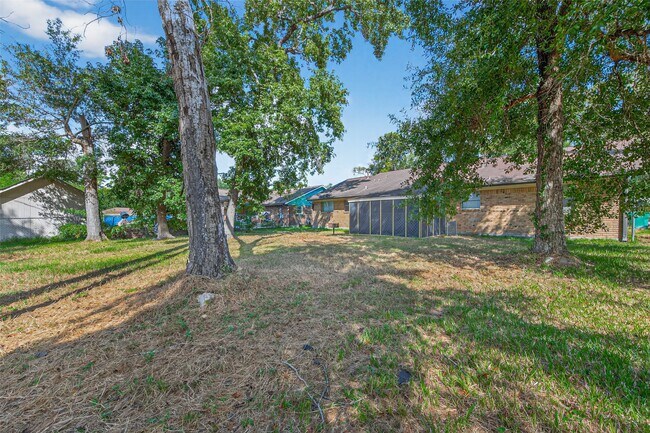 Building Photo - 108 Belvedere Dr