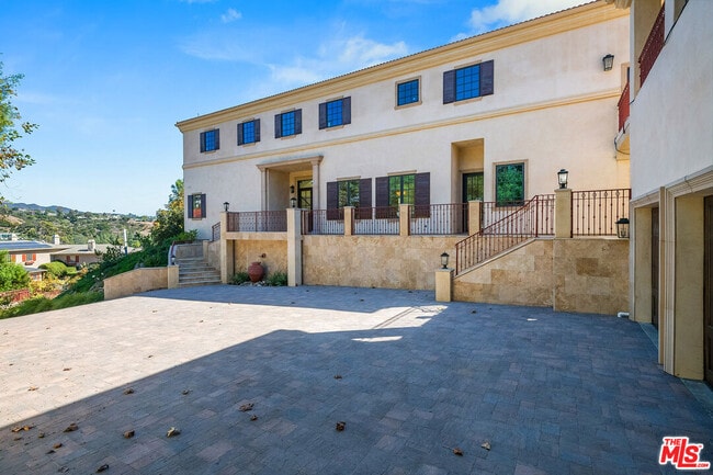 Building Photo - 17390 Tramonto Dr