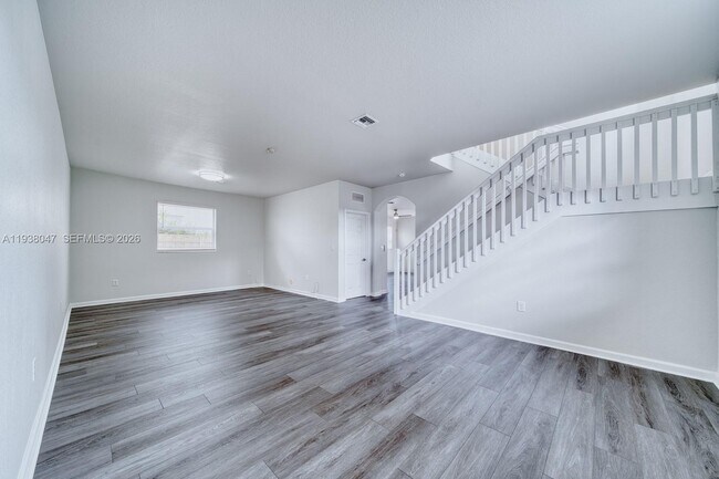 Building Photo - 2479 NE 4th St