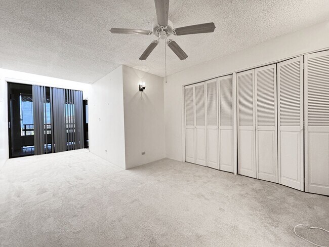 Building Photo - Cat Friendly Hawaii Kai Condo with Panoram...