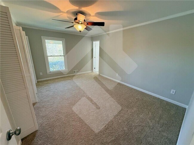 Building Photo - 3670 Gravitt Rd