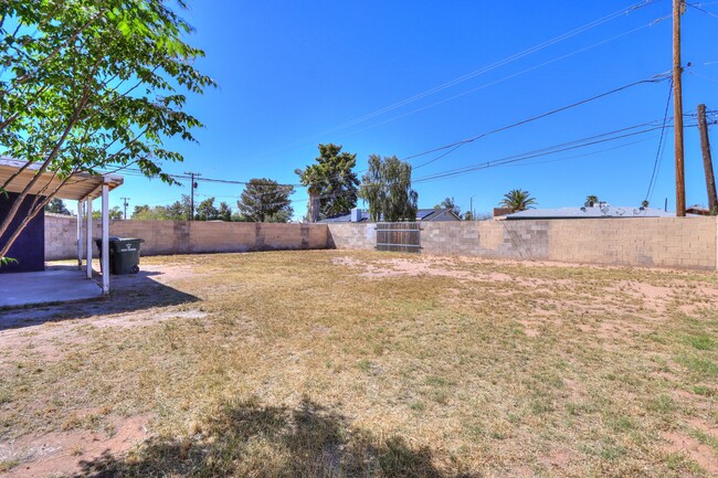 Building Photo - Newly remodeled 4 Bedroom in Casa Grande