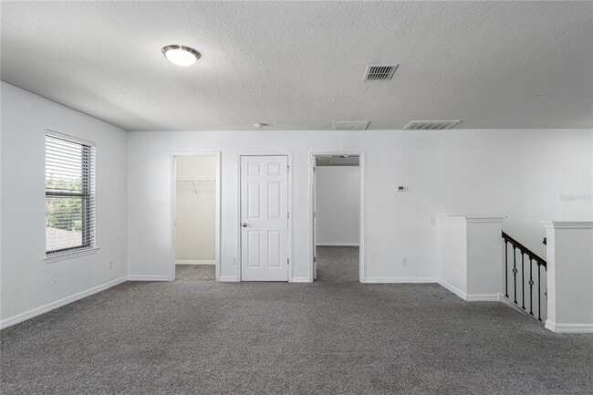 Building Photo - 6026 100th Ave E