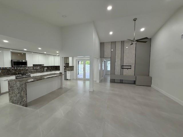 Building Photo - 14404 SW 142nd Ct