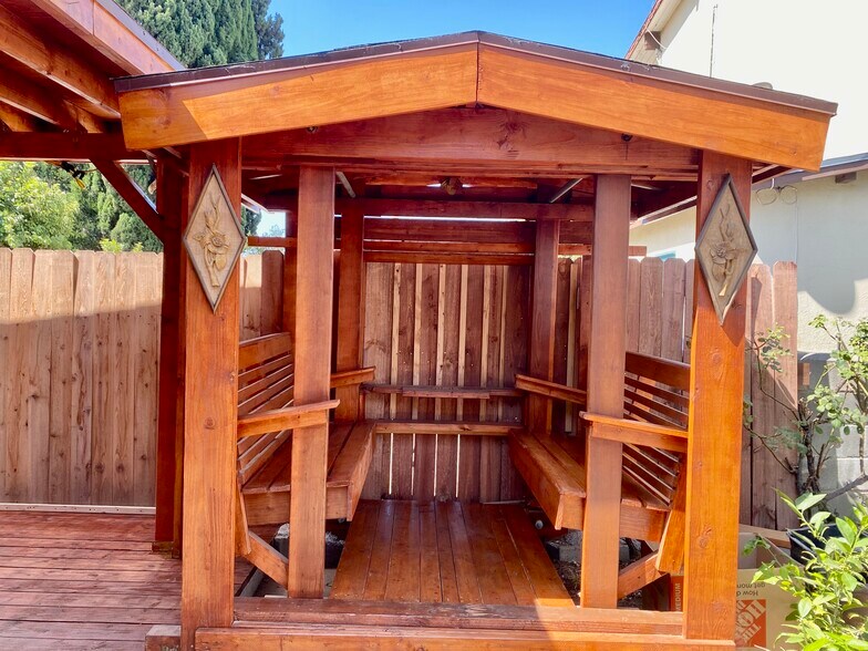 Building Photo - 824 Coronado Ter