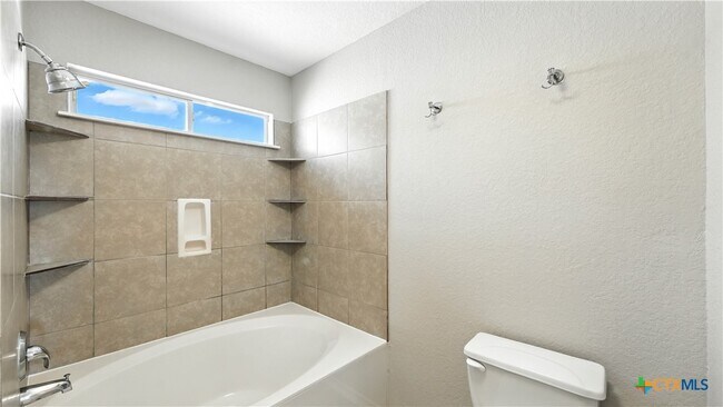 Building Photo - 2137 Dorman Dr