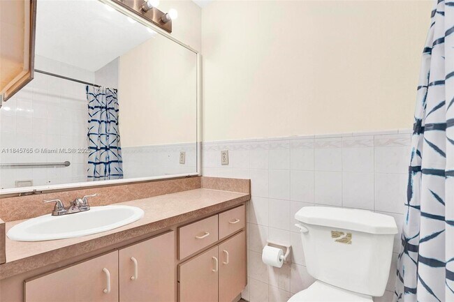 Building Photo - 8405 SW 181st Terrace