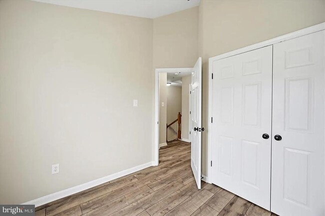 Building Photo - 3706 Singleton Terrace