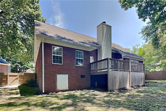 Building Photo - 6778 Oakhurst Ct