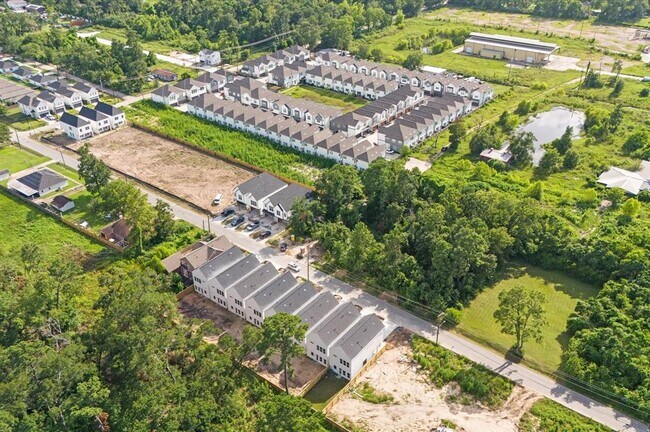 Building Photo - 6036 Cebra St