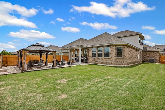 Building Photo - 631 Turquoise Dr
