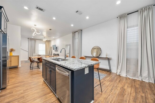 Building Photo - 14108 Bridgeport Rd