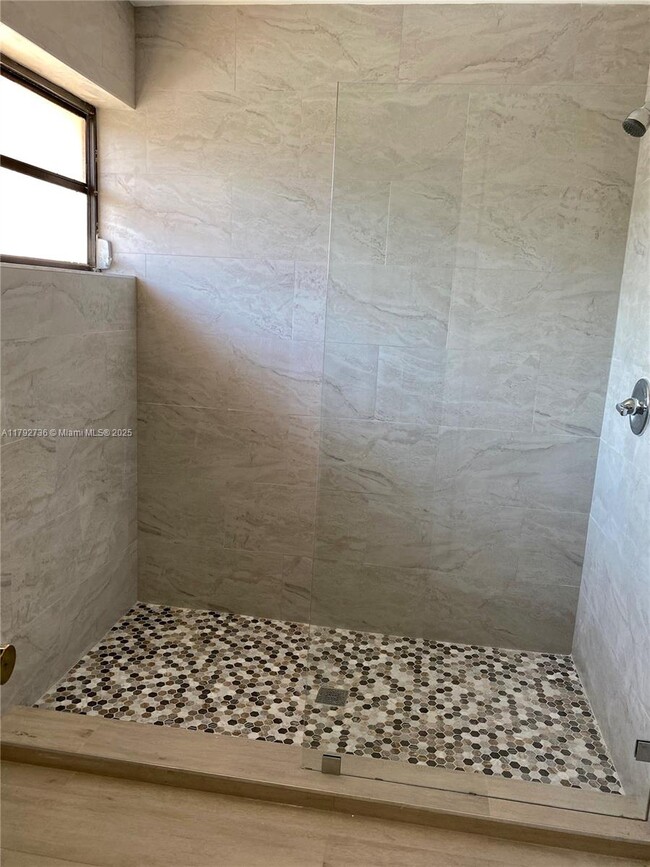 Building Photo - 8947 SW 149th Pl
