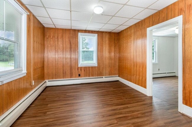 Building Photo - 8053 Spring Rd