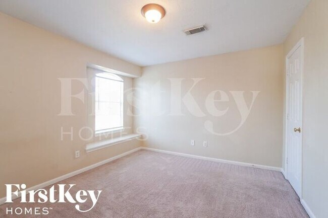 Building Photo - 20114 Fort Stanton Dr