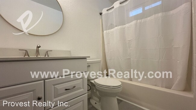 Building Photo - 3 br, 2 bath House - 7609 Kenyon Ave