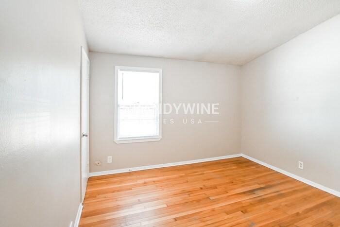 Building Photo - 4825 Cottonwood Rd