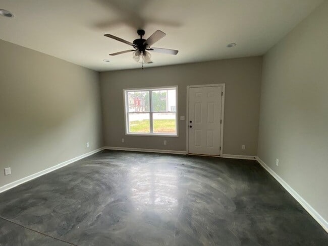 Building Photo - SINGLE-FAMILY HOME - WATERTOWN, TN