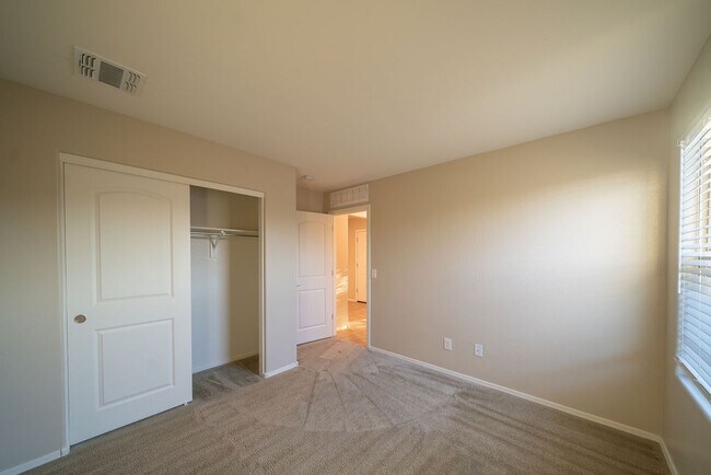 Building Photo - 26879 N 173rd Ln