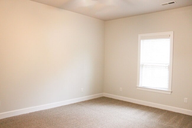 Building Photo - 242 Cypress Ridge