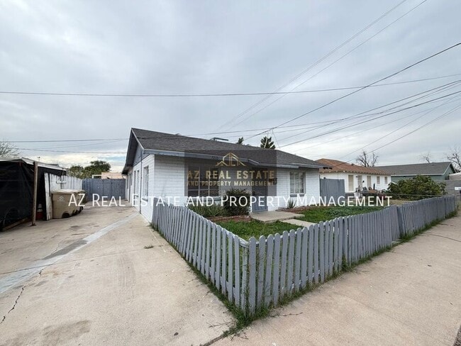 Building Photo - 7210 N 55th Dr