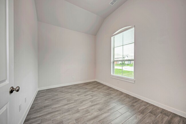 Building Photo - 4411 Hannover Wy
