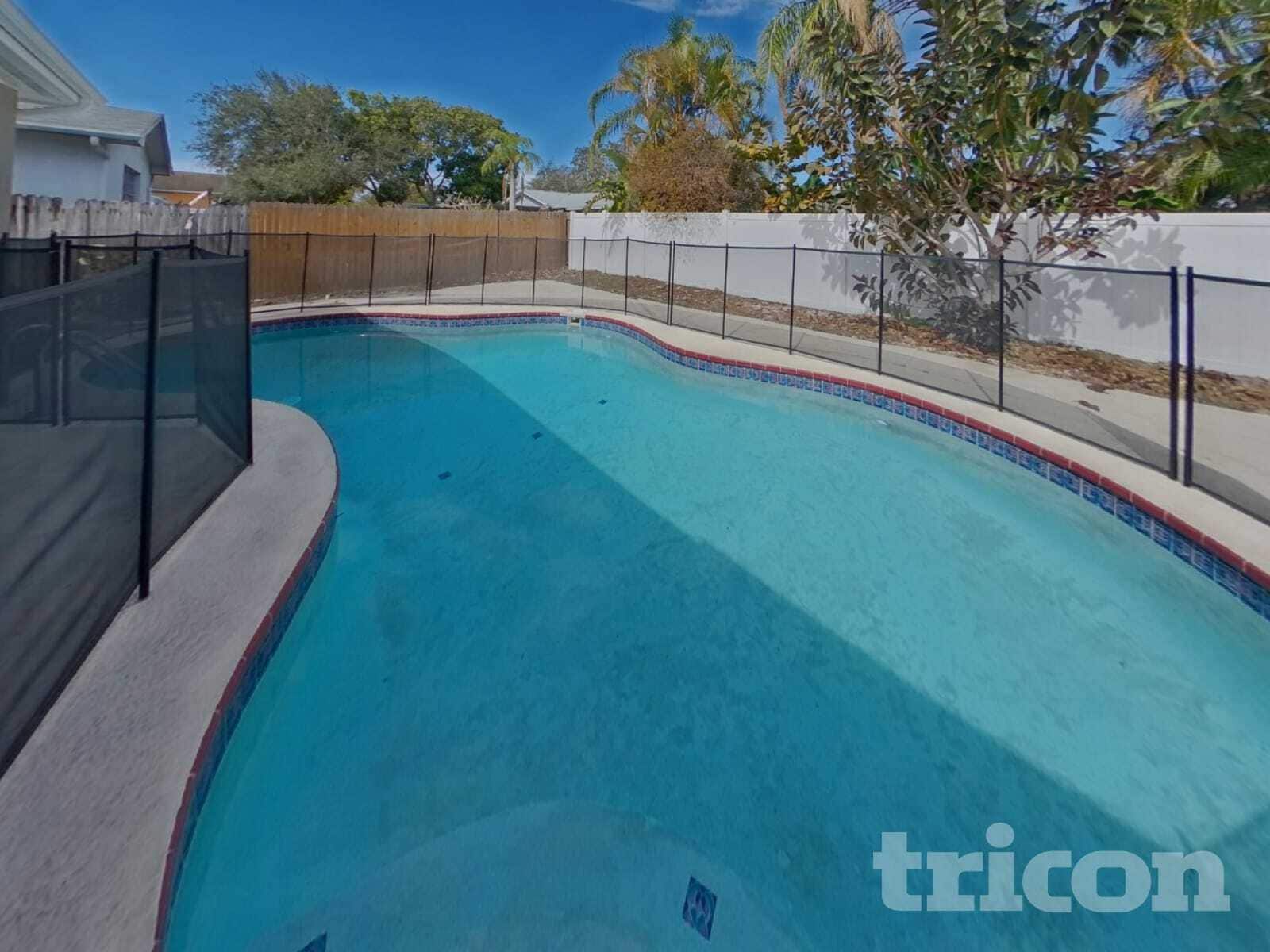 Building Photo - 2290 Colonial Dr