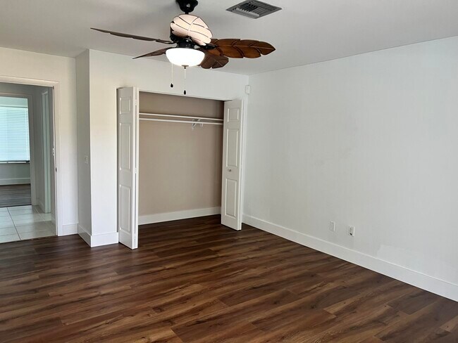 Building Photo - 3210 NW 23rd Ter