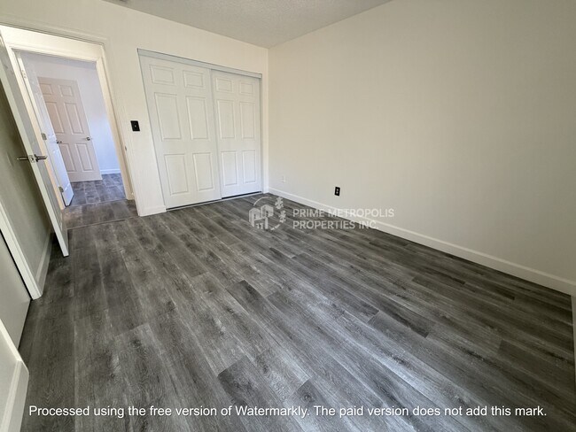 Building Photo - 5656 Odea Dr