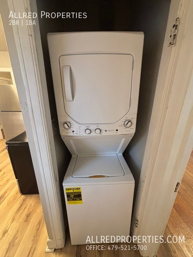 Building Photo - 129 Boles St