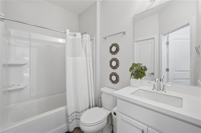 Building Photo - 4440 Kendall Pointe Dr