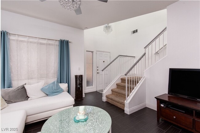 Building Photo - 6513 Angel Mountain Ave