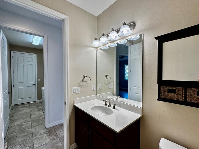 Building Photo - 1321 Cielo Ct