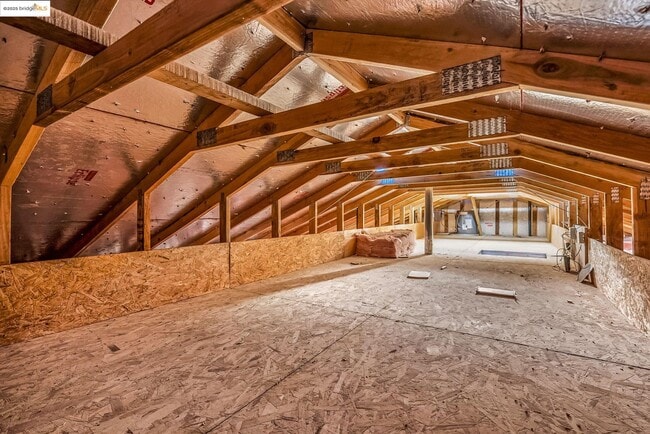 Building Photo - 507 Maple St