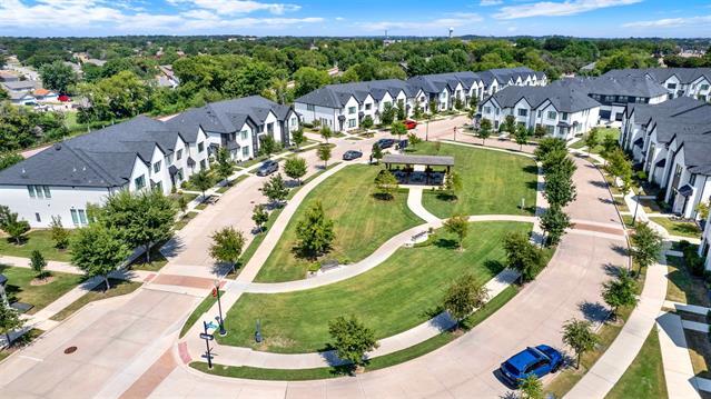 Building Photo - 7717 Reis Ln