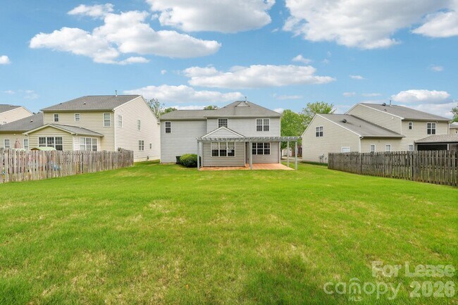 Building Photo - 14417 Laurel Tree Ln