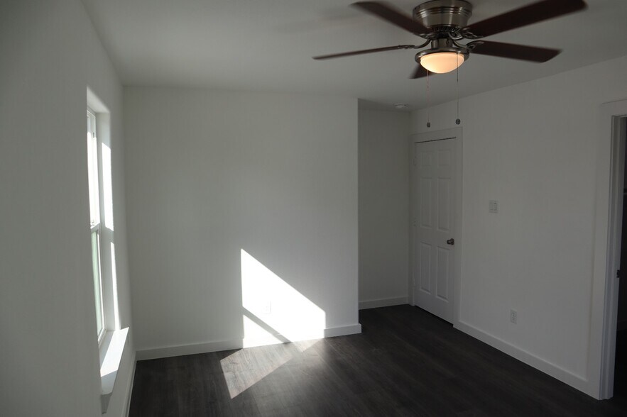 Building Photo - 6013 Wedgefield St