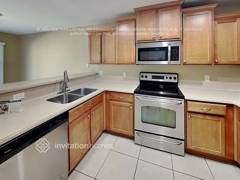 Building Photo - 7176 Chatum Light Run