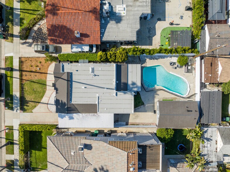 Building Photo - 140 N Carson Rd