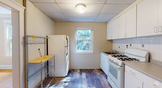 Building Photo - 6 Forest St