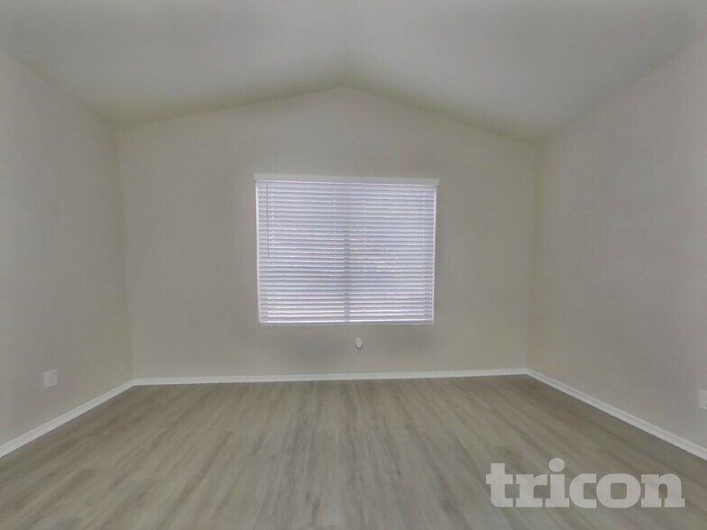 Building Photo - 929 N Kingston St