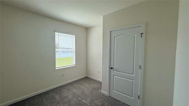 Building Photo - 2066 Walnut Crk Dr