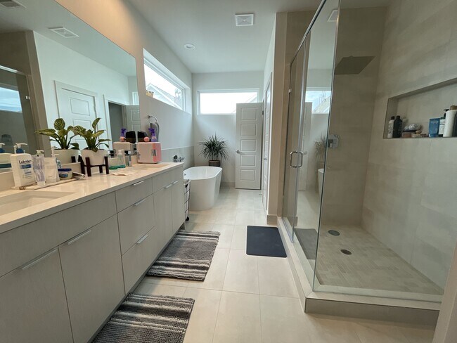 Building Photo - 4418 Bora Bora Ln